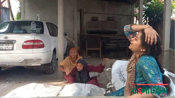 মুন্সিগঞ্জে সড়ক দুর্ঘটনায় একই পরিবারের ৩ জনের মৃত্যু