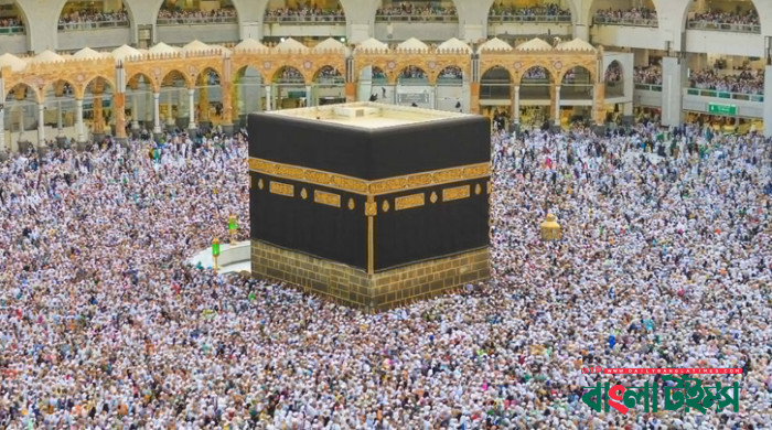 হজযাত্রীর কাছ থেকে কোরবানির টাকা নিলেই ব্যবস্থা