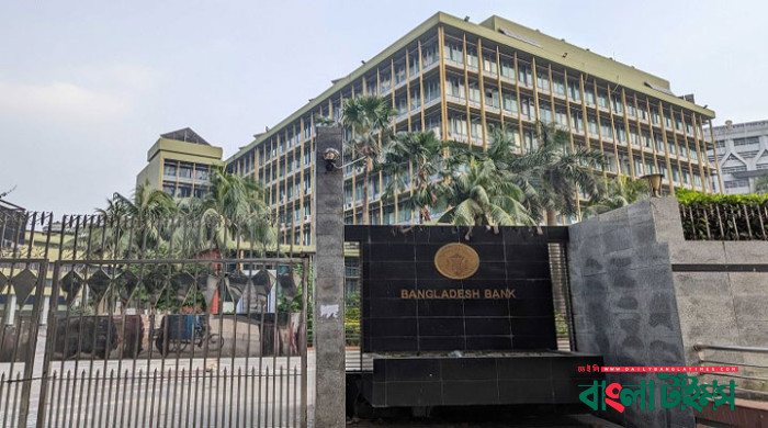 ডলারের জোগান বাড়াতে যুক্তরাষ্ট্রে যাচ্ছেন ৩০ ব্যাংকের এমডি