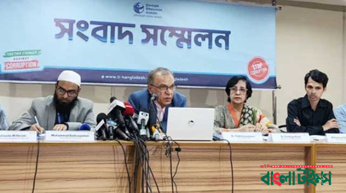 একব্যক্তি দুই মেয়াদের বেশি প্রধানমন্ত্রী হতে পারবেন না, টিআইবির সুপারিশ