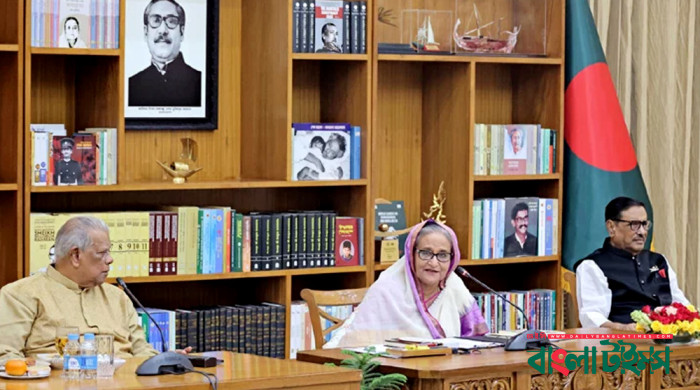 খাদ্য মজুত আছে, রিজার্ভ নিয়ে দুশ্চিন্তার কিছু নেই: প্রধানমন্ত্রী