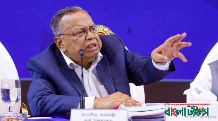 সাংবাদিকদের প্রশ্নে মেজাজ হারালেন অর্থমন্ত্রী!