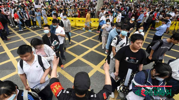 বিশ্বের সবচেয়ে কঠিন’ পরীক্ষায় চীনের ১ কোটি ৩৪ লাখ শিক্ষার্থী