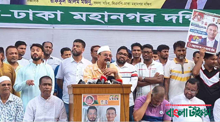 প্রশাসন এখন ব্যবসায়িক প্রতিষ্ঠান: গয়েশ্বর