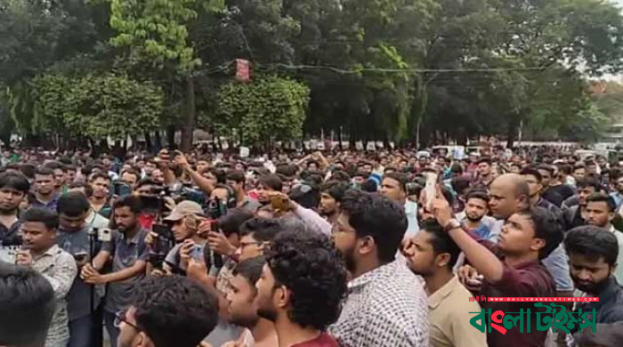 কোটা পুনর্বহালের আদেশের বিরুদ্ধে বিক্ষোভ, উত্তাল ঢাবি