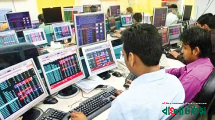 সূচক তিন বছরে সর্বনিম্ন