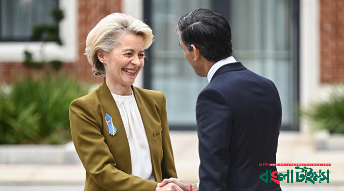 EU, UK hail 'new chapter' in ties with Northern Ireland deal