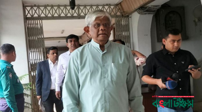 পাচার হওয়া কয়েকশ কোটি ডলার এ বছরই ফিরিয়ে আনা সম্ভব : অর্থ উপদেষ্টা