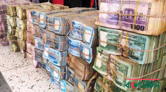 টাকার সঙ্কট গভীর হচ্ছে ব্যাংক খাতে