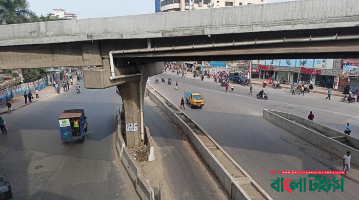 দশম দফায় বিএনপির ৪৮ ঘণ্টার অবরোধ চলছে