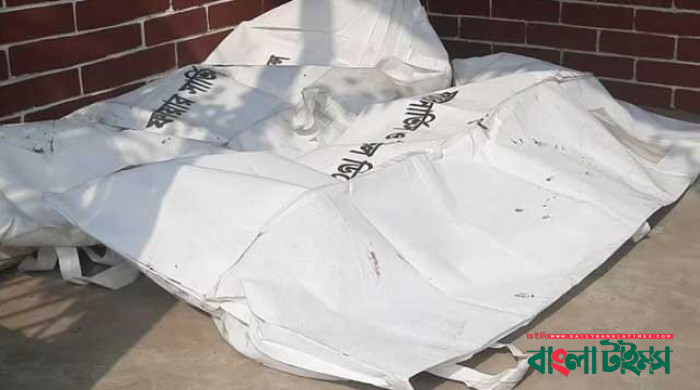 গাজীপুরে ট্রাকচাপায় অটোরিকশার তিন যাত্রী নিহত