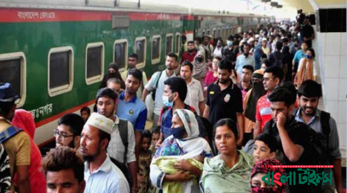 শিডিউল বিপর্যয় : চরম ভোগান্তিতে উত্তরবঙ্গের ট্রেনযাত্রীরা