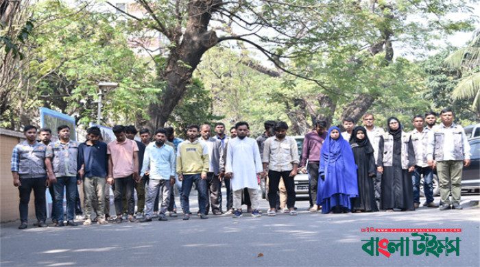 Ansars among 23 held for making fake passports, NIDs