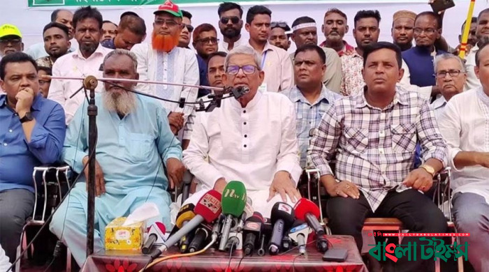 গণভোট-সনদ জনগণ বোঝে না, সব সংকটই নাটক: মির্জা ফখরুল