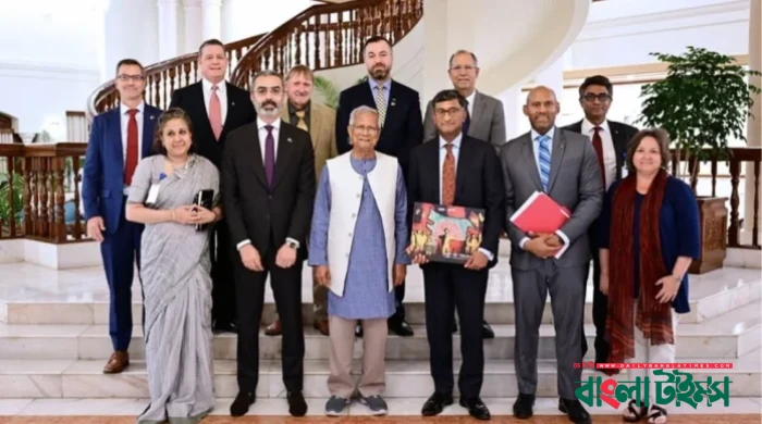 তরুণদের রাজনীতিতে আরো বেশি অংশগ্রহণের আহ্বান প্রধান উপদেষ্টার