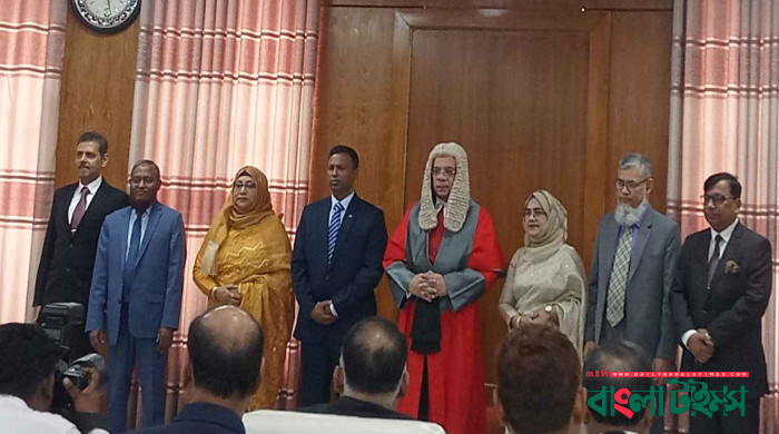 শপথ নিলেন পিএসসির নতুন সাত সদস্য