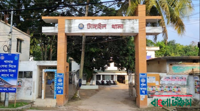 টাঙ্গাইলে কাদের সিদ্দিকীর বাসভবনে হামলা, থানায় অভিযোগ