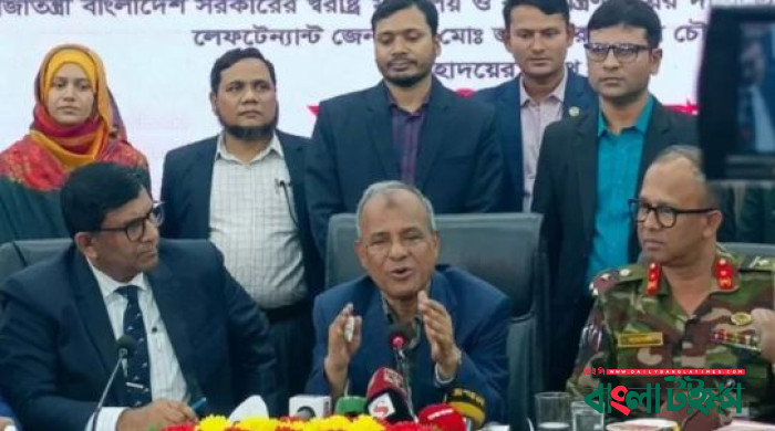 সীমান্তে কোনো উত্তেজনা নেই, পরিস্থিতি স্বাভাবিক আছে: স্বরাষ্ট্র উপদেষ্টা