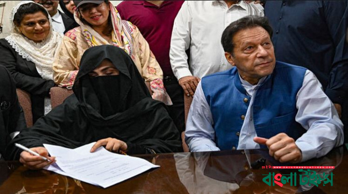 ইমরান খান-বুশরা বিবির বিয়ে অবৈধ, ৭ বছরের কারাদণ্ড