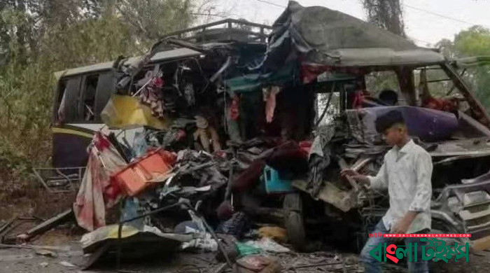 ঈদের প্রথম দিনে ১০ জেলায় সড়কে ঝরলো ২১ প্রাণ