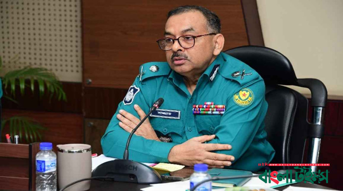 ‘ধর্ষণ’ শব্দ এড়ানোর বক্তব্যের জন্য ডিএমপি কমিশনারের দুঃখপ্রকাশ