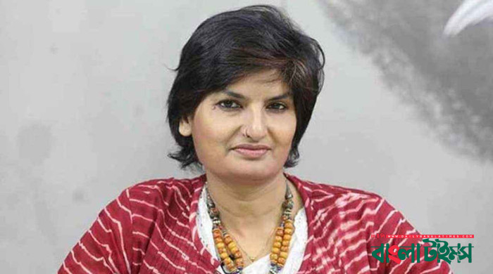 মুন্নী সাহা ও তার পরিবারের সদস্যদের দেশত্যাগে নিষেধাজ্ঞা