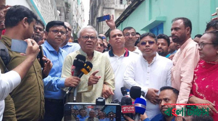 অন্তর্বর্তীকালীন সরকার শেখ হাসিনার মতই নির্বাচন নিয়ে টালবাহানা করছেন: রিজভী