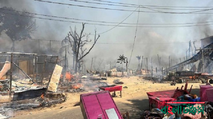সাজেকে ভয়াবহ আগুন, পুড়ছে কটেজ-রেস্তোরাঁ