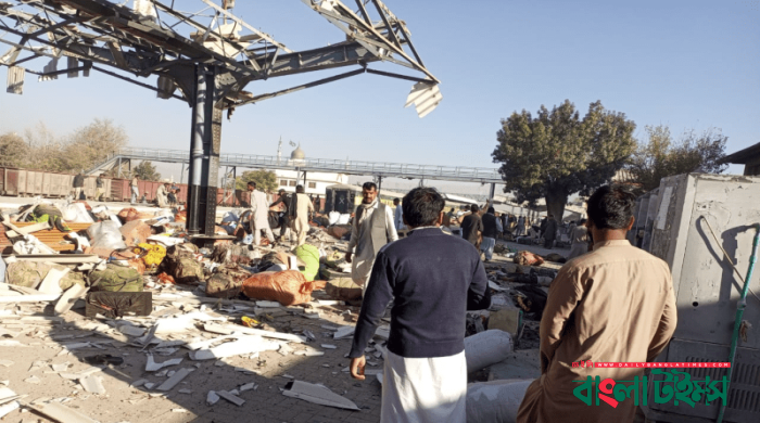 পাকিস্তানের রেলস্টেশনে বিস্ফোরণ, নিহত ২৪