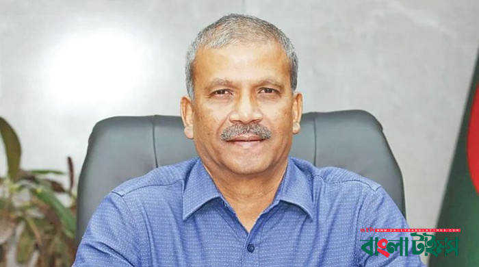 ছাত্রনেতারা সরকারে থেকে রাজনৈতিক দলে যোগ দেবে না: আসিফ নজরুল