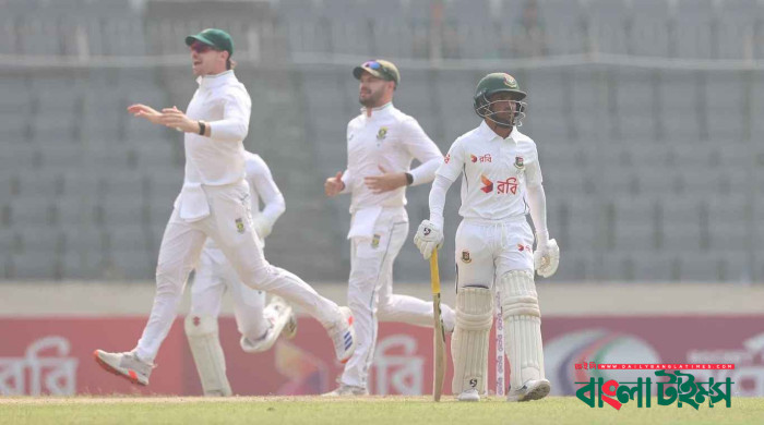 বুঝে ওঠার আগেই ৫ উইকেট হারিয়ে ব্যাটিং বিপর্যয়ে বাংলাদেশ