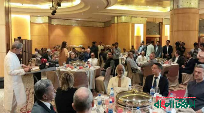 বাংলাদেশ আবারও ফ্যাসিবাদী শাসনের কবলে পড়েছে: কূটনীতিকদের মির্জা ফখরুল