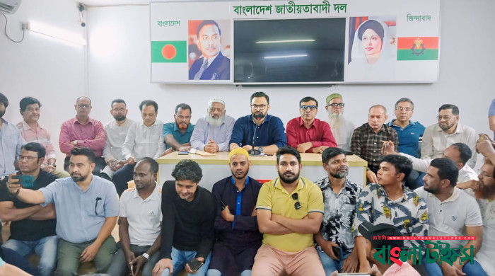 আওয়ামী সরকারের পতন নিশ্চিত করতে হবে: আমিনুল হক