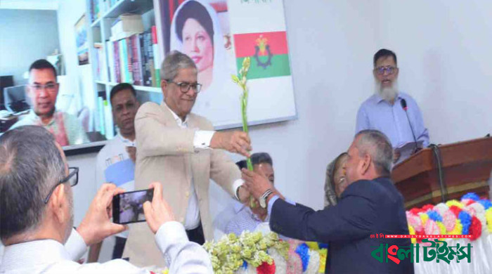 25 retired Armed Forces officers join BNP