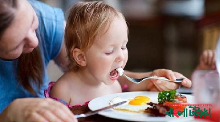 টানা ডিম খেলে স্বাস্থ্যঝুঁকি বাড়বে শিশুদের: গবেষণা