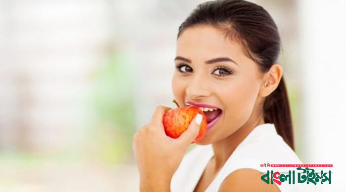 চুল ভালো রাখতে যে ৩ ফল খাবেন