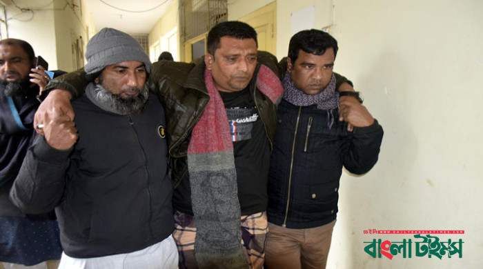 ধুনটে ইউপি সদস্য যুবলীগ নেতাকে প্রকাশ্যে পিটিয়ে আহত