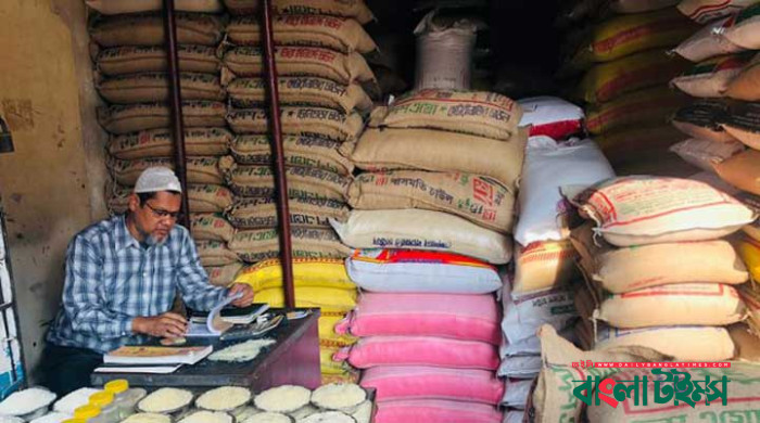 নিয়ন্ত্রণহীন চালের বাজার