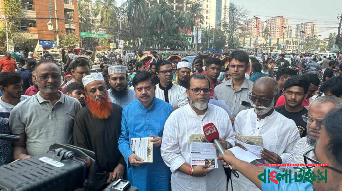 সরকারের দুর্নীতি প্রতিরোধ ও ভারতীয় পণ্য বয়কট করুন: ১২ দল