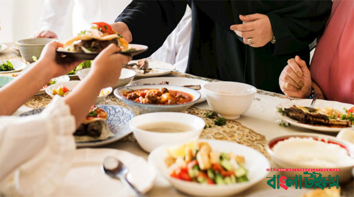 সেহরিতে যেসব খাবার এড়িয়ে চলবেন