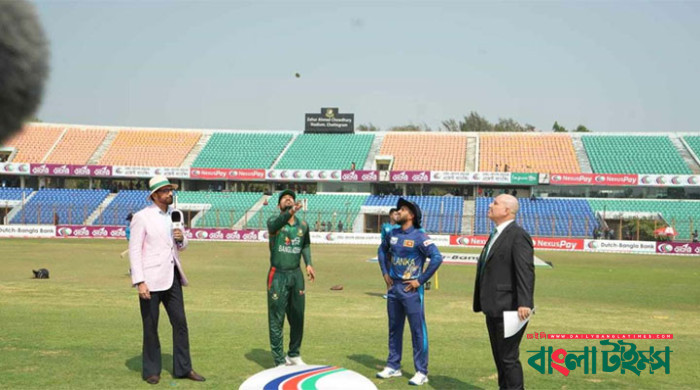 টস হেরে ফিল্ডিংয়ে বাংলাদেশ