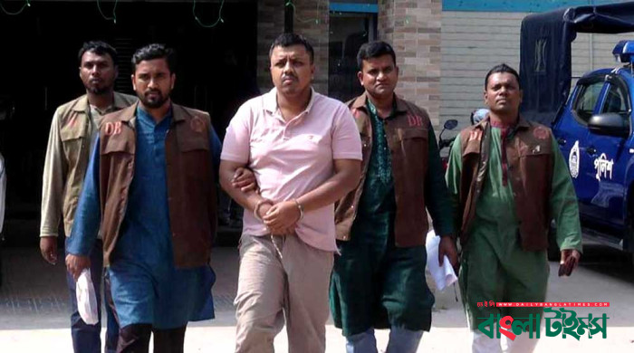 ‘খলনায়কদের মতো অস্ত্র সংগ্রহের শখ ছিল ডা. রায়হানের’