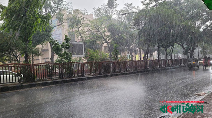 রাজধানীতে স্বস্তির বৃষ্টি