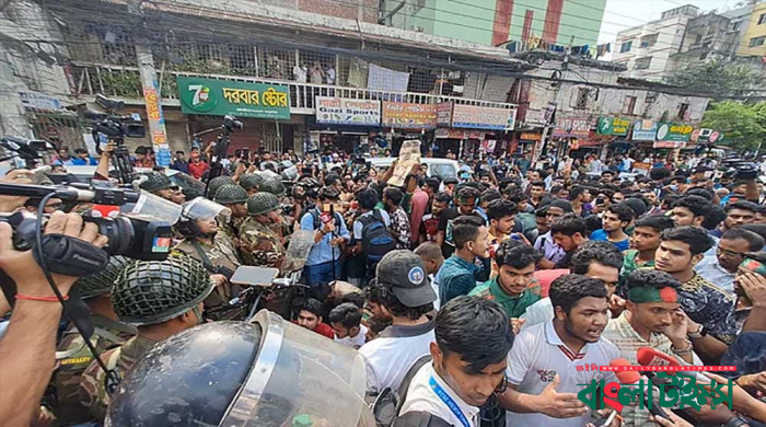 মিরপুরে সাকিবিয়ানদের ধাওয়া দিল সাকিববিরোধীরা