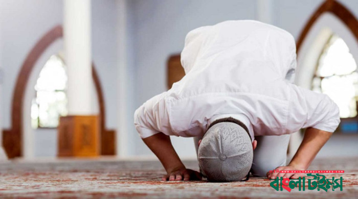 দেশের সব মসজিদে দুপুর দেড়টায় জুমার নামাজ আদায়ের নির্দেশনা