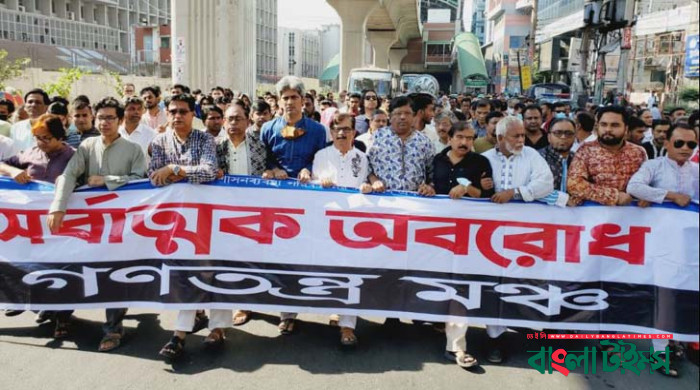 ‘একতরফা’ নির্বাচন আওয়ামী লীগকে নির্বাসনে পাঠাবে: মান্না