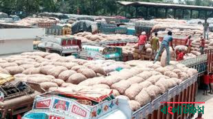 বন্দরে সাড়ে ৩০ হাজার টন চাল, দাম কমার সম্ভাবনা