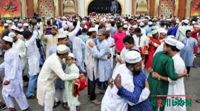ত্যাগের মহিমায় সারাদেশে উদযাপিত হচ্ছে ঈদুল আজহা