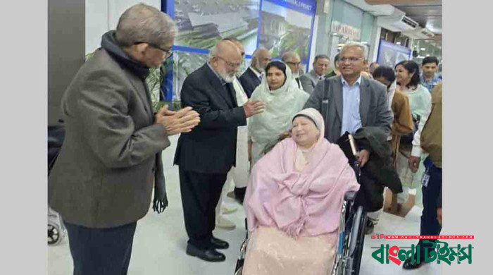 লন্ডনের উদ্দেশে ঢাকা ছাড়লেন খালেদা জিয়া