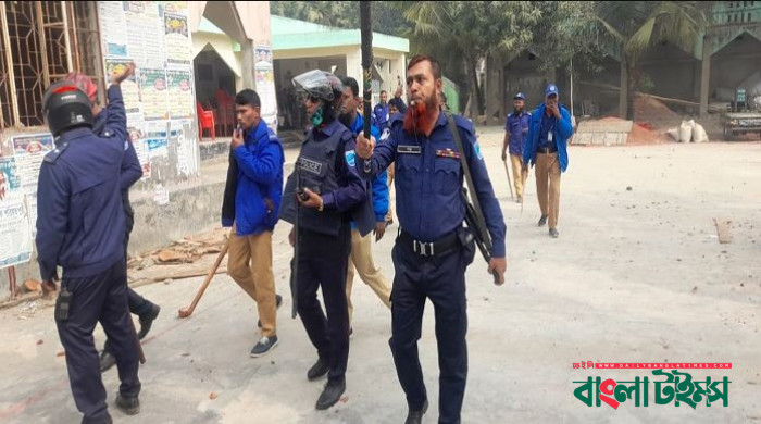 ফরিদপুরে ফের গ্রামবাসীদের মধ্যে দফায় দফায় সংঘর্ষ, আহত ৩০